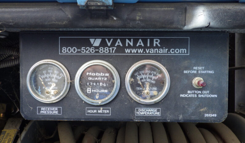
								2006 Freightliner M2 106 full									