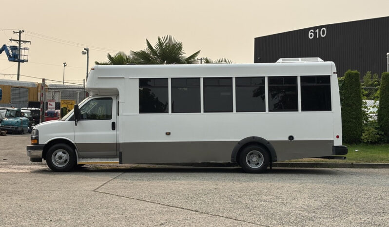 
								2020 Chevrolet Express full									