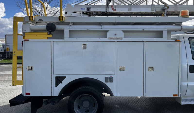 
								2008 Ford F-550 Super Duty full									