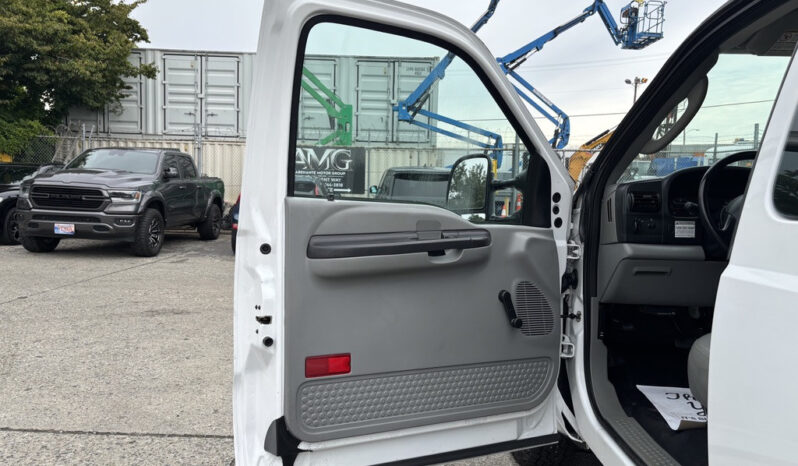 
								2006 Ford F-250 Super Duty full									