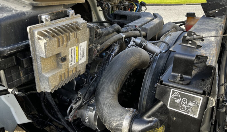 
								2013 International 4300 full									