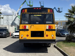 
										2011 Freightliner M2 106 full									