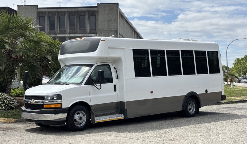 
								2020 Chevrolet Express 4500 full									