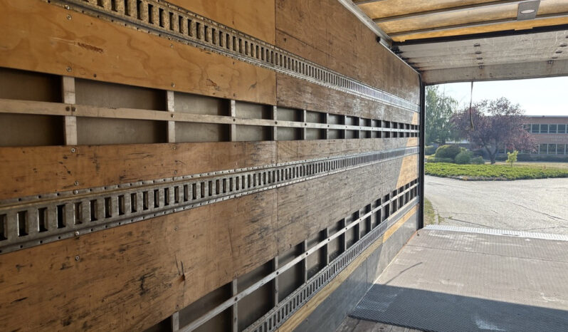 
								2012 Hino 338 full									