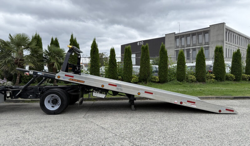 
								2022 Ford F600 full									