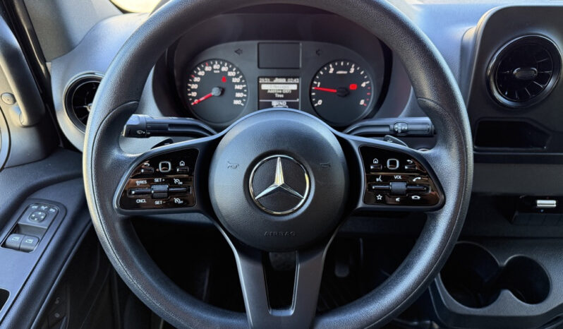 
								2023 Mercedes-Benz Sprinter full									