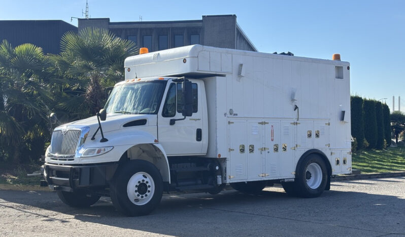 
								2008 International DuraStar full									