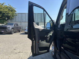 
										2025 Ford Transit full									