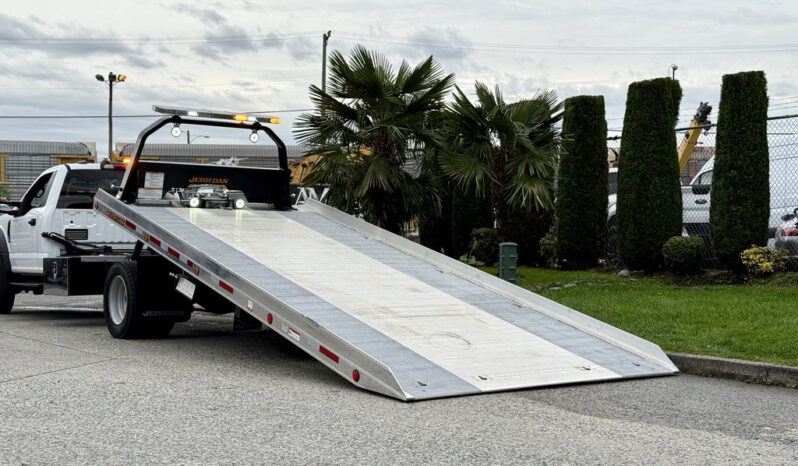 
								2022 Ford F600 full									