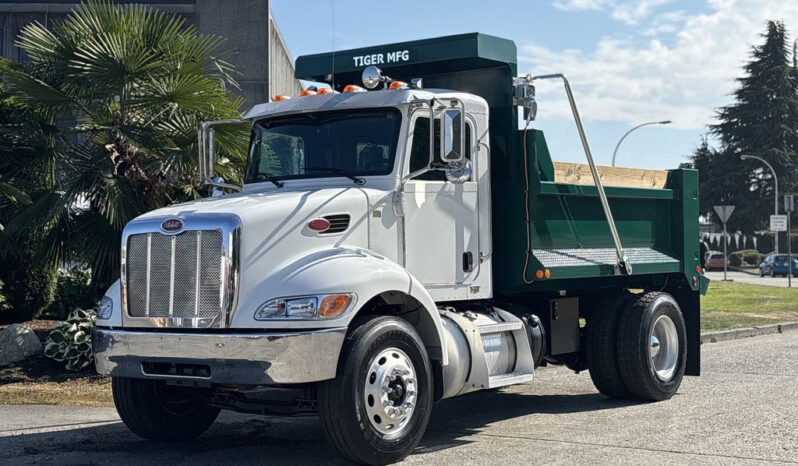
								2015 Peterbilt 337 full									