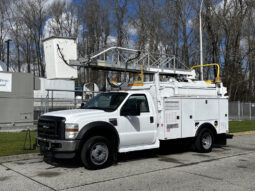 
										2008 Ford F-550 Super Duty full									