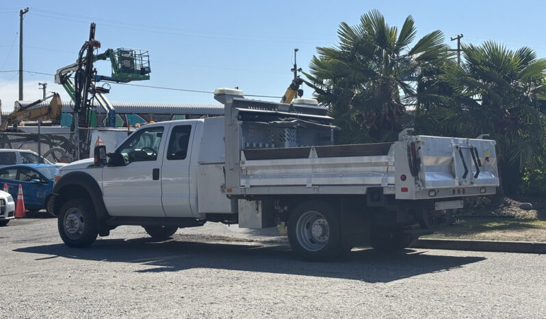 
								2016 Ford F-550 full									