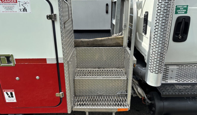 
								2012 International 7300 full									