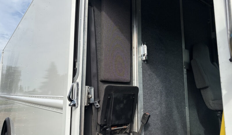 
								2018 Ford E-450 Super Duty full									