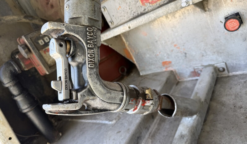 
								2009 International 7500 full									