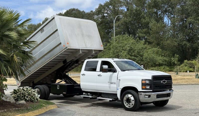
								2020 Chevrolet Silverado 5500HD full									