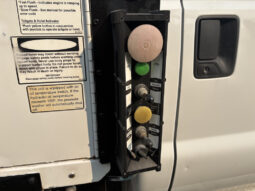 
										2009 Ford F-550 full									