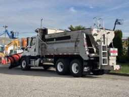 
										2013 Freightliner 114SD full									