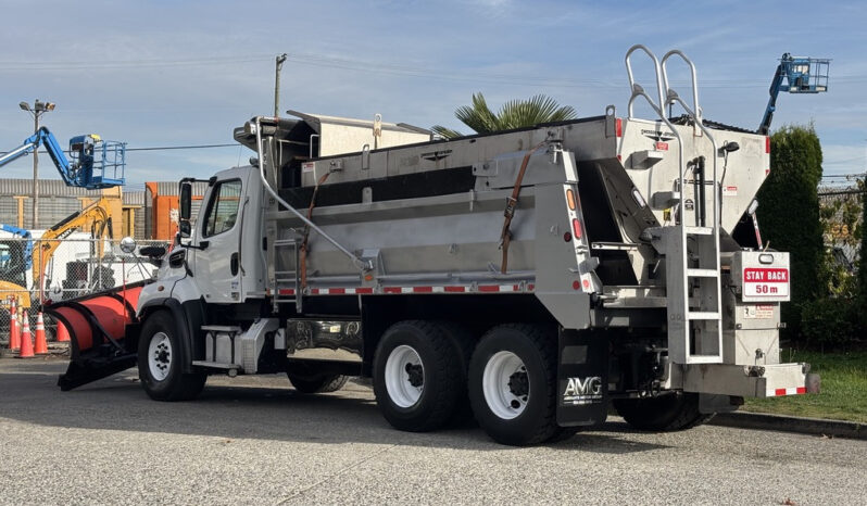 
								2013 Freightliner 114SD full									