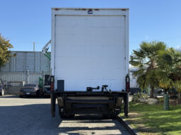 
										2012 Freightliner M2 106 full									