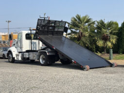 
										2020 Peterbilt 330 full									
