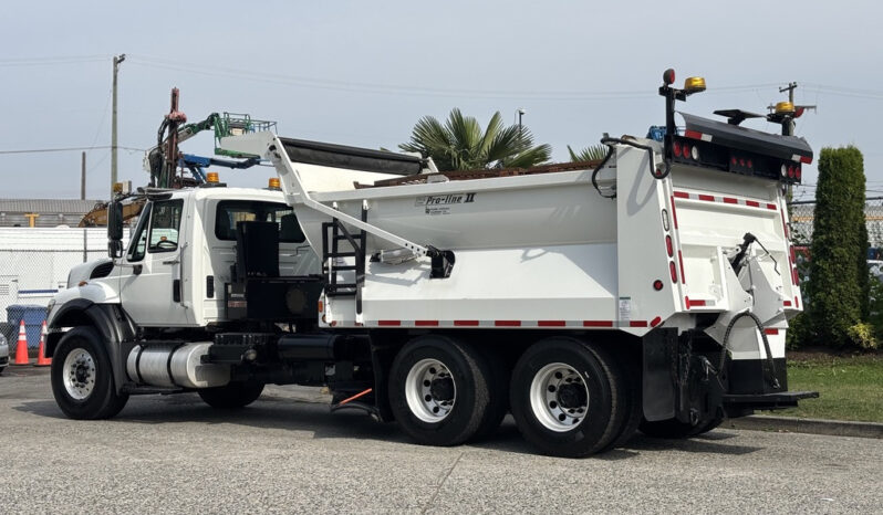 
								2013 International 7400 full									