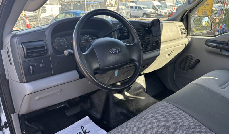 
								2006 Ford F-250 Super Duty full									