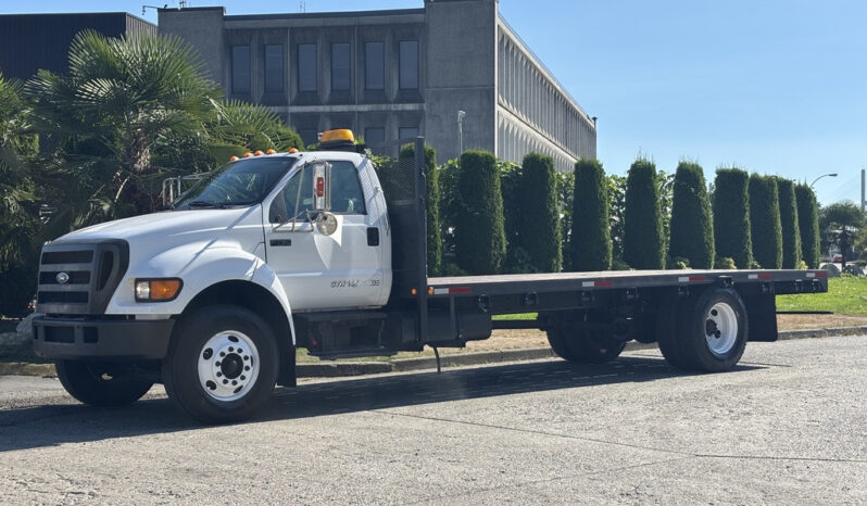 
								2004 Ford F750 full									