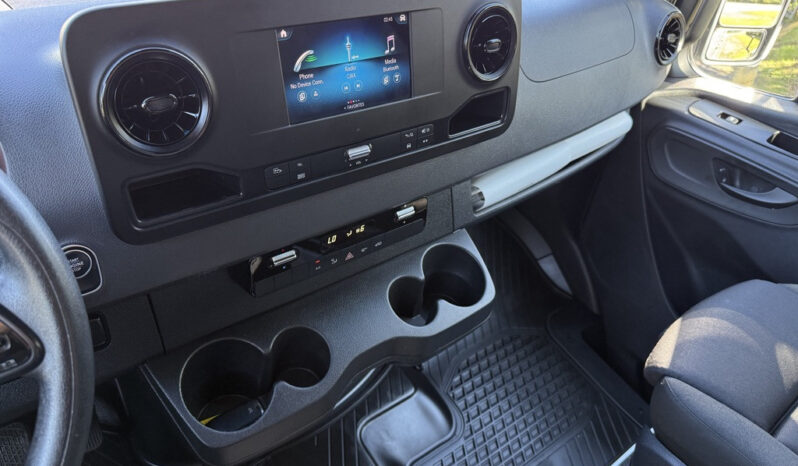 
								2023 Mercedes-Benz Sprinter full									