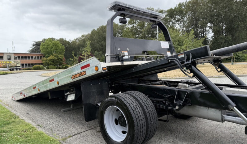 
								2022 Ford F600 full									