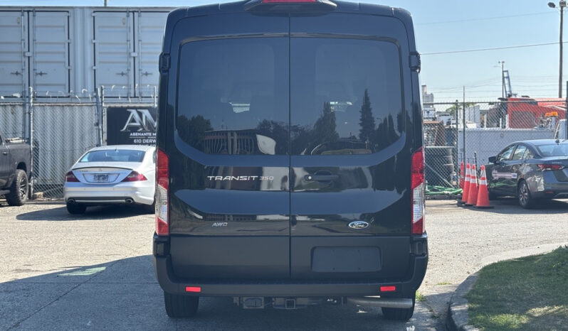 
								2025 Ford Transit full									
