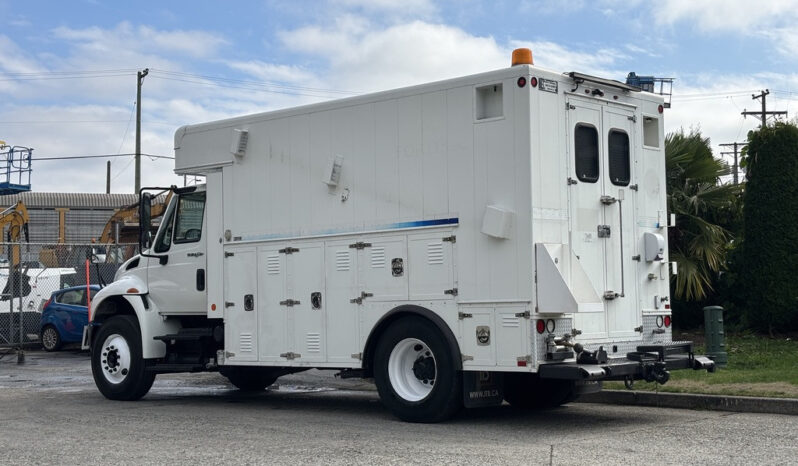 
								2012 International DuraStar full									