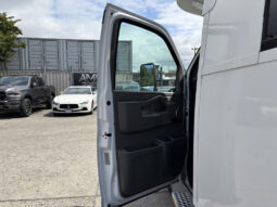 
										2020 Chevrolet Express 4500 full									