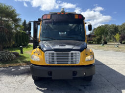 
										2011 Freightliner M2 106 full									