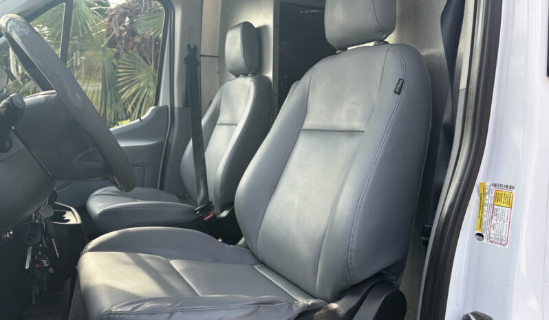 
								2016 Ford Transit-150 full									