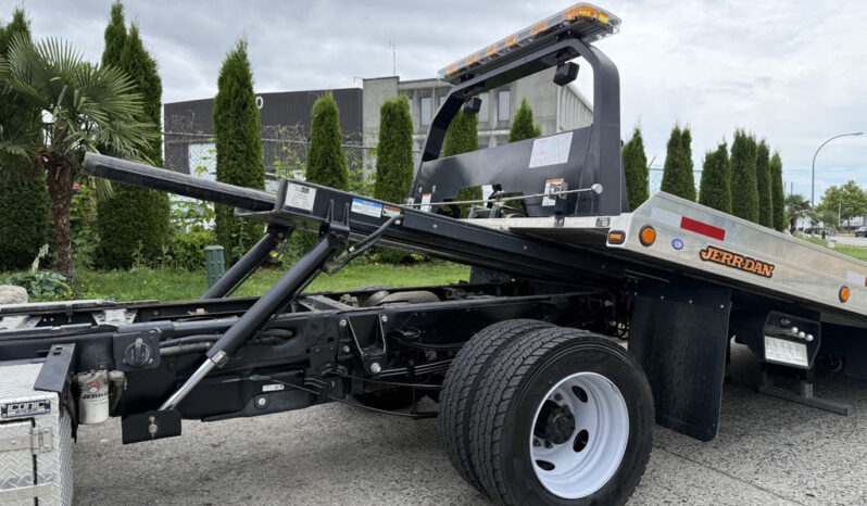 
								2022 Ford F600 full									