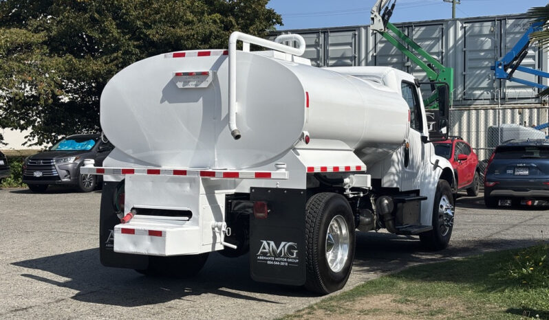 
								2014 Freightliner M2 106 full									