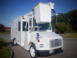 
										2006 Freightliner FS 65 full									