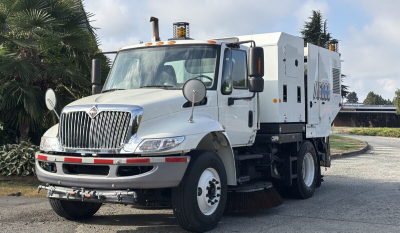 
								2012 International DuraStar full									