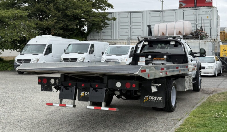 
								2022 Ford F600 full									
