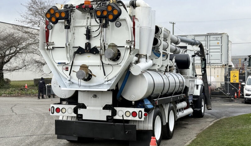 
								2013 International WorkStar full									
