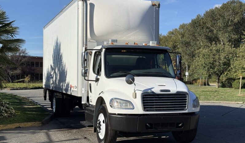 
								2012 Freightliner M2 106 full									