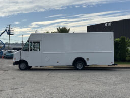 
										2018 Ford E-450 Super Duty full									