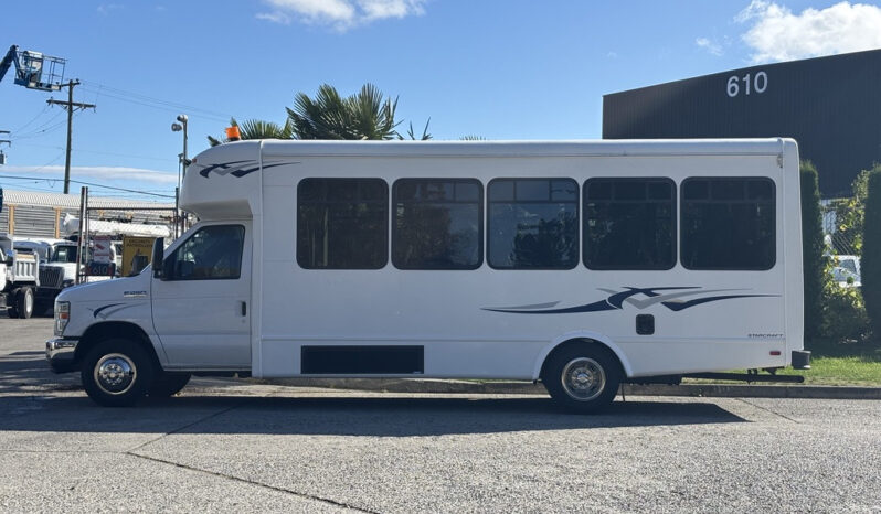 
								2013 Ford Econoline full									