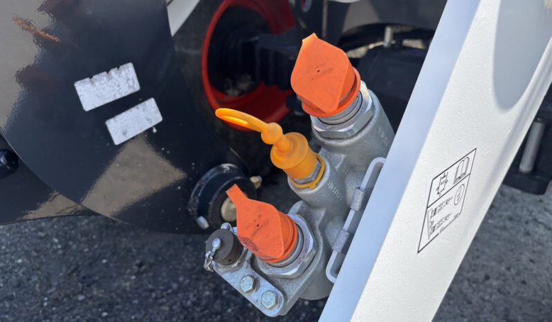 
								2025 Bobcat L65 full									