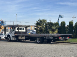 
										2022 Freightliner M2 106 full									