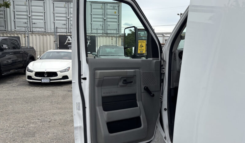 
								2014 Ford E-350 Econoline full									
