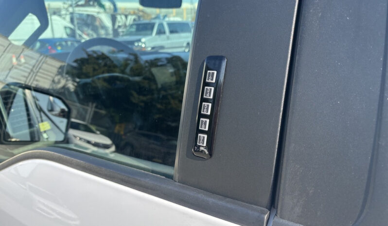 
								2019 Ford F-150 full									