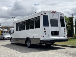 
										2020 Chevrolet Express 4500 full									