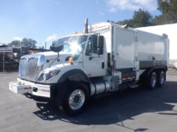 
										2008 International 7400 full									